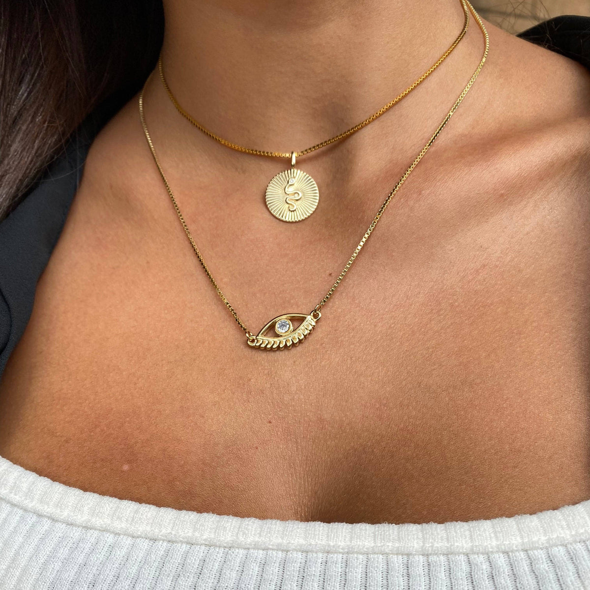 18k Gold Filled Snake Serpent Plate Pendant Featuring Rays Pattern Background
