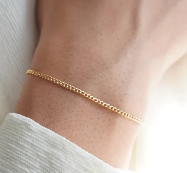 Alana Tiny Curb Chain Bracelet